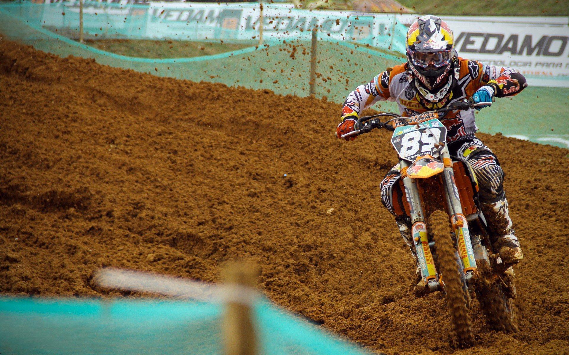 周日德甲焦点，美因茨陷保级绝境主场死磕，残阵圣保利誓破客场魔咒